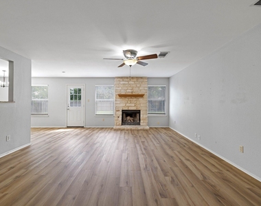 8413 Priest River Dr - Photo Thumbnail 8