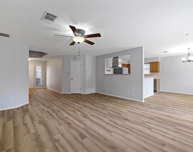8413 Priest River Dr - Photo Thumbnail 9