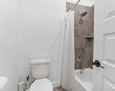 125 Plainsman Ln - Photo Thumbnail 34
