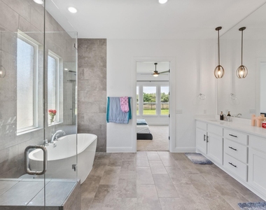 125 Plainsman Ln - Photo Thumbnail 23