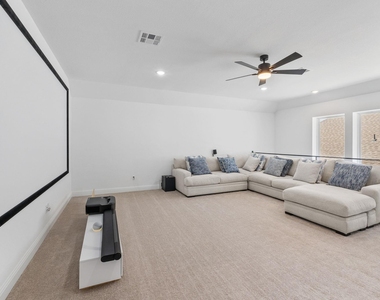 125 Plainsman Ln - Photo Thumbnail 27