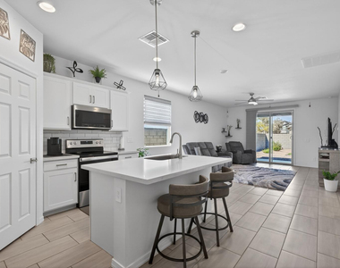 36354 W San Clemente Avenue - Photo Thumbnail 11
