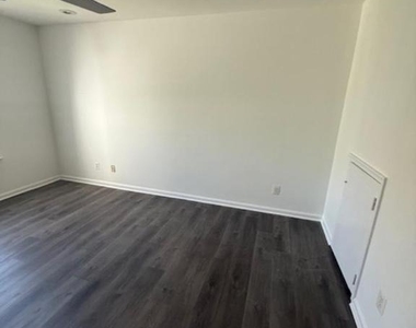 14239 Jib Street - Photo Thumbnail 9