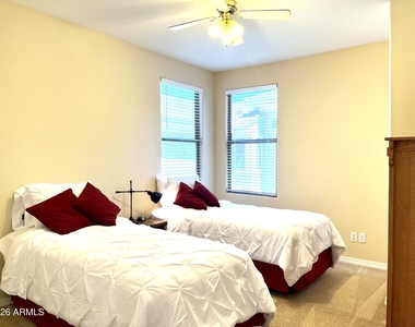 15221 N Clubgate Drive - Photo Thumbnail 9