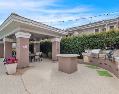 15221 N Clubgate Drive - Photo Thumbnail 23