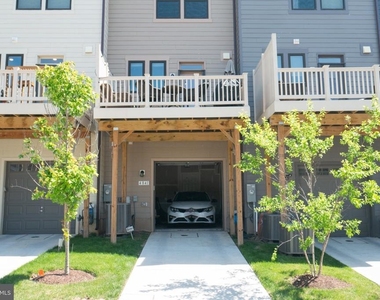4841 Vista Green Lane - Photo Thumbnail 9