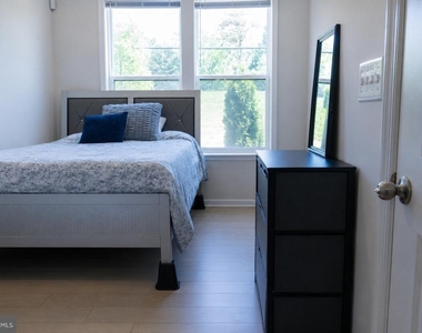 4841 Vista Green Lane - Photo Thumbnail 1