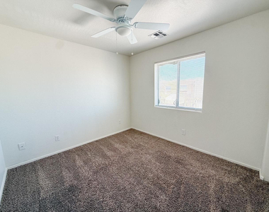 15626 N 29th Way - Photo Thumbnail 12