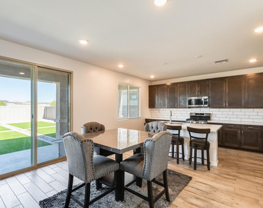 17056 W Red Bird Road - Photo Thumbnail 6