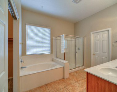 26237 N 74th Lane - Photo Thumbnail 9