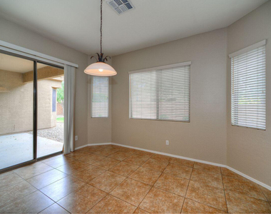 26237 N 74th Lane - Photo Thumbnail 6
