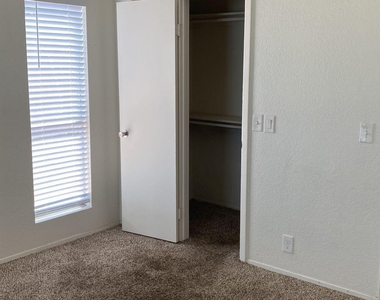 7301 W Georgia Avenue - Photo Thumbnail 6