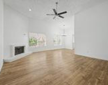 14234 N 26th Lane - Photo Thumbnail 6