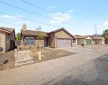 14234 N 26th Lane - Photo Thumbnail 3