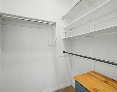 41923 N Moss Springs Road - Photo Thumbnail 42