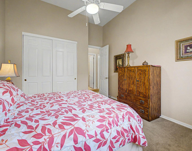 41923 N Moss Springs Road - Photo Thumbnail 38