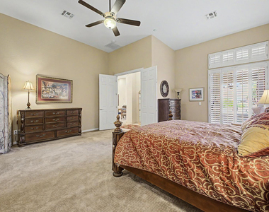 41923 N Moss Springs Road - Photo Thumbnail 25
