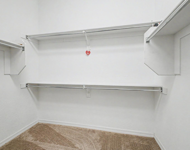 41923 N Moss Springs Road - Photo Thumbnail 32