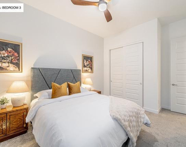 3422 S 176th - Photo Thumbnail 12