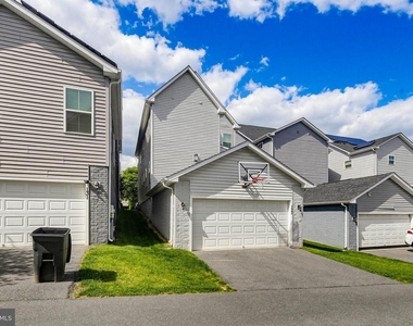 133 Limpkin Avenue - Photo Thumbnail 41