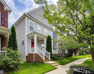 133 Limpkin Avenue - Photo Thumbnail 2