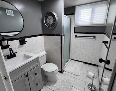 12122 Otis Drive - Photo Thumbnail 10