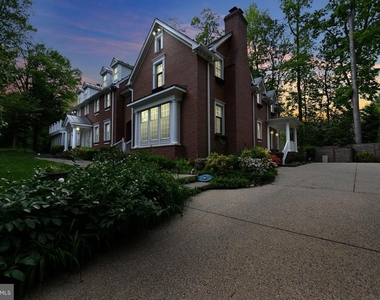 6907 Bradley Boulevard - Photo Thumbnail 6