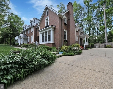 6907 Bradley Boulevard - Photo Thumbnail 5