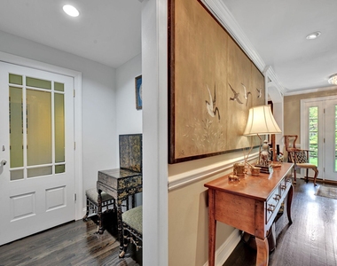 6907 Bradley Boulevard - Photo Thumbnail 10