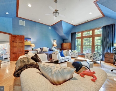 6907 Bradley Boulevard - Photo Thumbnail 98