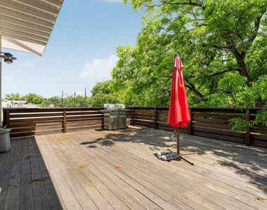 4015 Guadalupe St - Photo Thumbnail 14