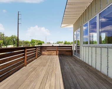 4015 Guadalupe St - Photo Thumbnail 18