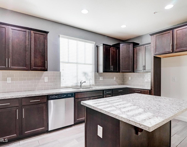 2297 N Alsap Road - Photo Thumbnail 8
