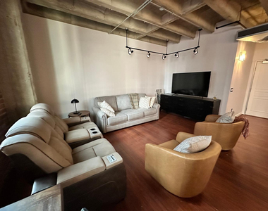 114 W Adams Street - Photo Thumbnail 11