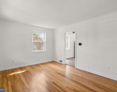 10110 Mckenney Avenue - Photo Thumbnail 4