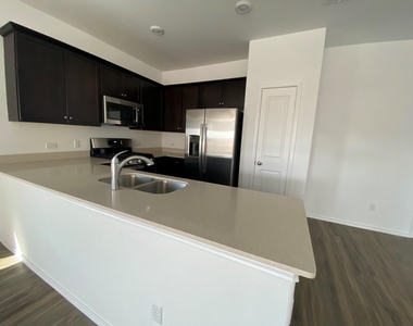 117 Akela Way - Photo Thumbnail 4