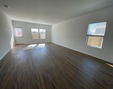 117 Akela Way - Photo Thumbnail 17