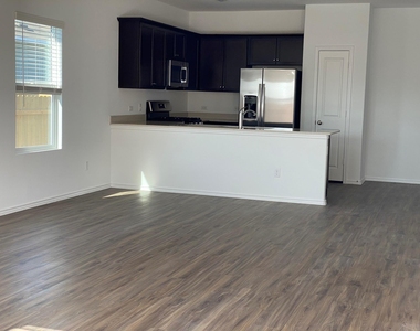 117 Akela Way - Photo Thumbnail 1