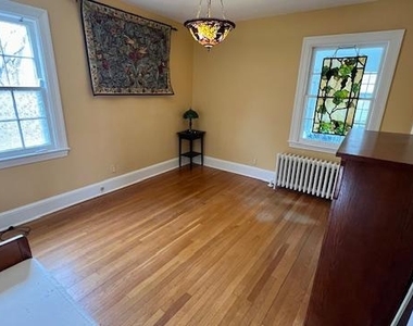 9102 Flower Avenue - Photo Thumbnail 20