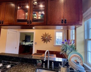 9102 Flower Avenue - Photo Thumbnail 6