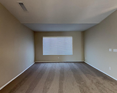 16206 N 137th Drive - Photo Thumbnail 11