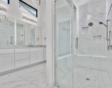 2502 Sunset Vista Cir - Photo Thumbnail 13