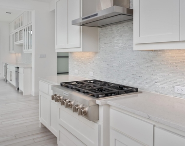2502 Sunset Vista Cir - Photo Thumbnail 8