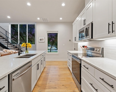 22218 Briarcliff Dr - Photo Thumbnail 12