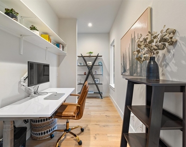 22218 Briarcliff Dr - Photo Thumbnail 5