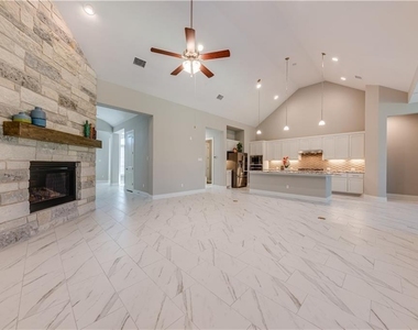 705 Campino Dr - Photo Thumbnail 5
