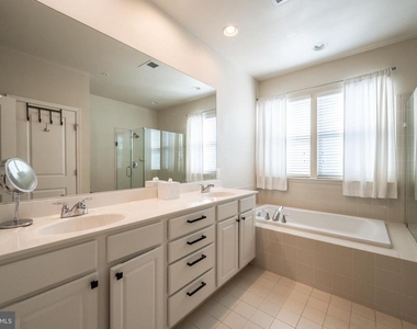 7822 Tilghman Street - Photo Thumbnail 15