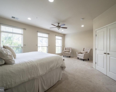 7822 Tilghman Street - Photo Thumbnail 14