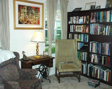 6061 Talbot Drive - Photo Thumbnail 4