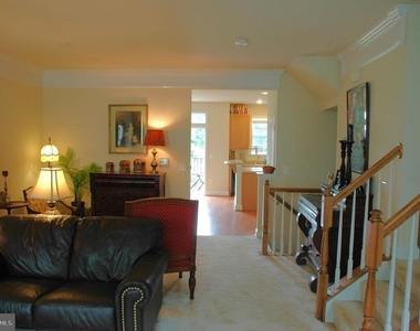 6061 Talbot Drive - Photo Thumbnail 9